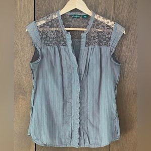 Eddie Bauer Lace Sleeveless Blouse